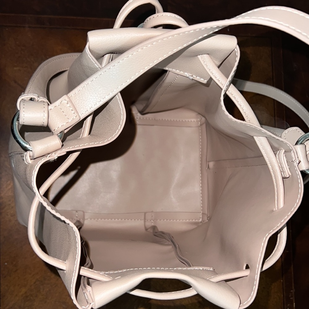 Zara Basic nude bucket bag - Picture 7 of 13